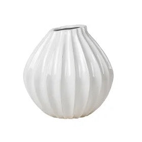 Broste Vase / Medium / White