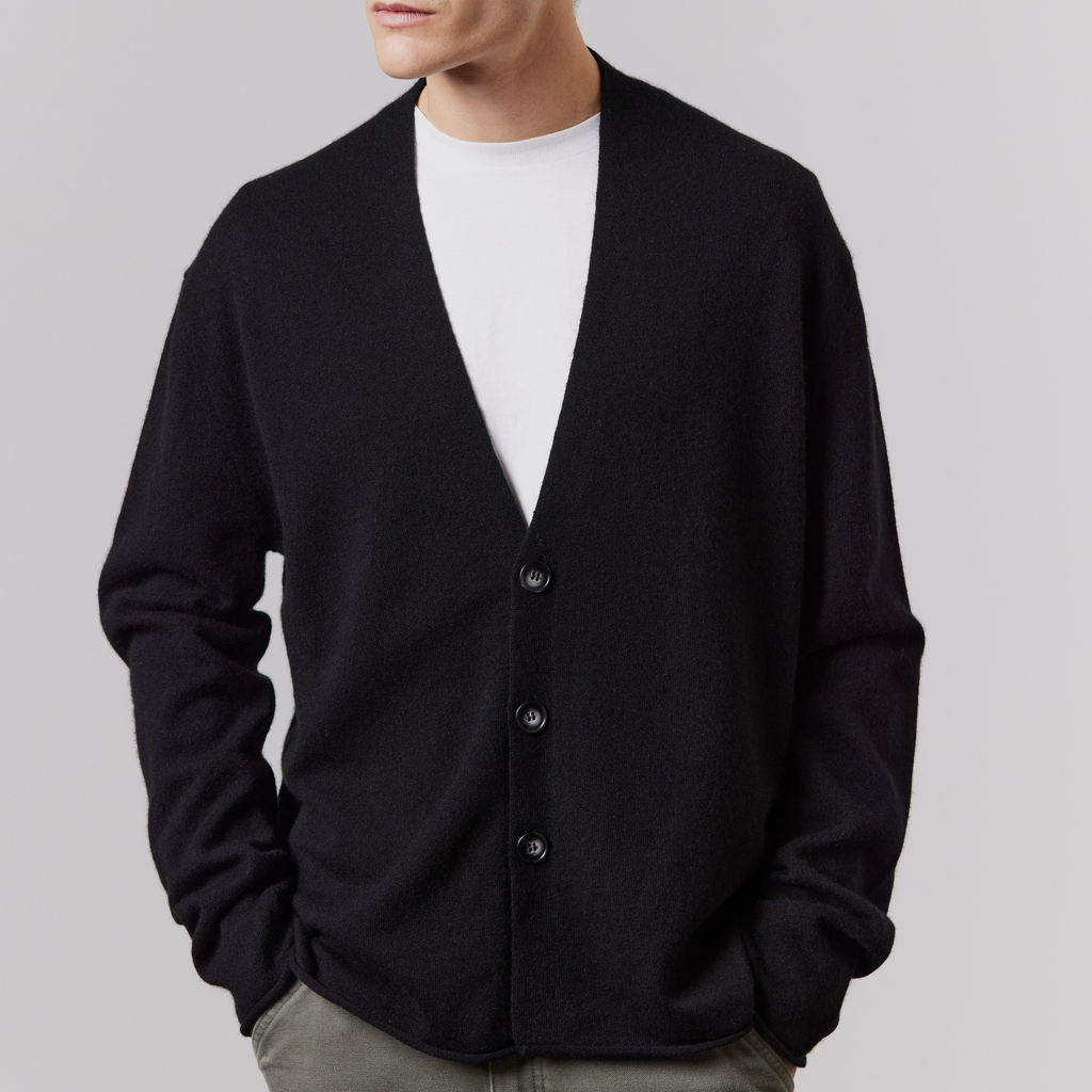 Laing Home / Relaxed Cashmere Cardigan / Black